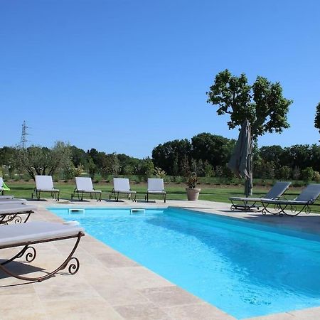 Mas En Campagne Villa Mallemort Exterior photo