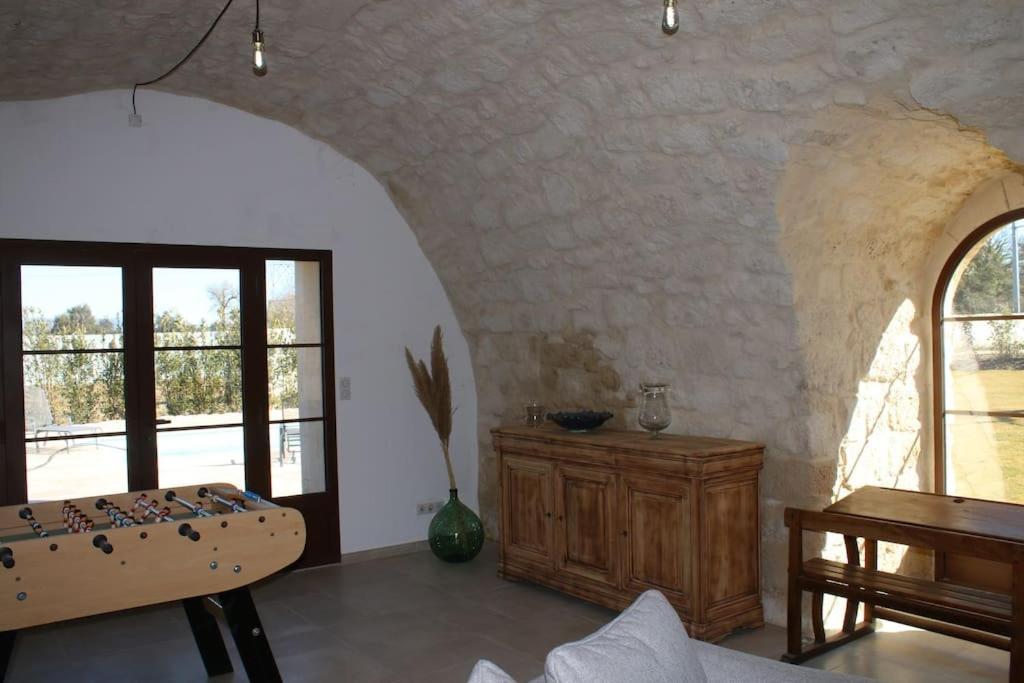 Mas En Campagne Villa Mallemort Exterior photo